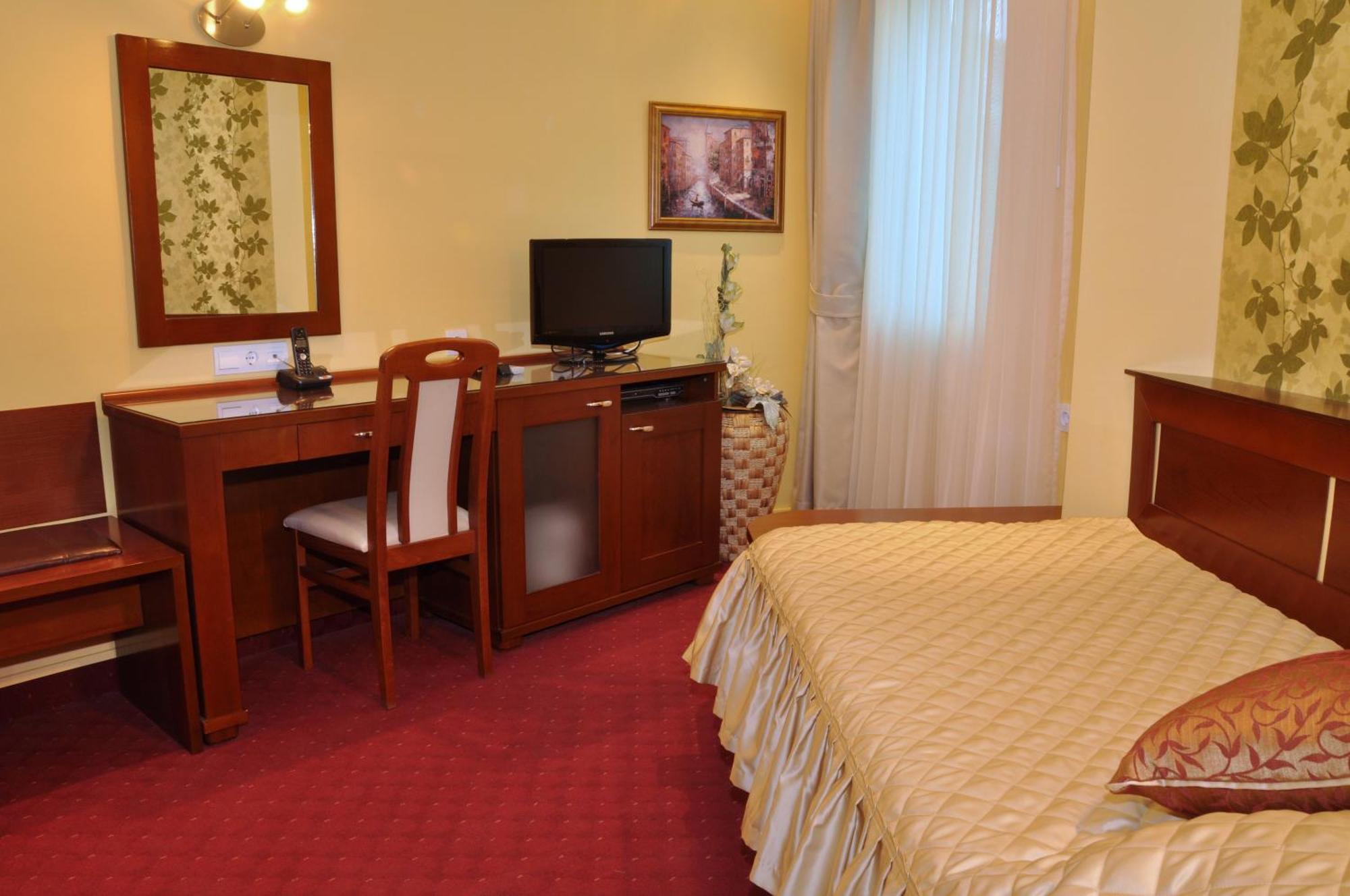 Hotel Botika Kraljevo Pokoj fotografie